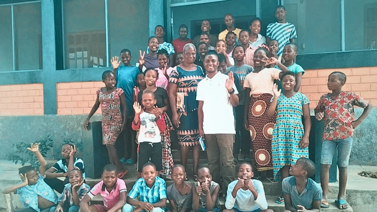 Reaching Children with the Love of Jesus